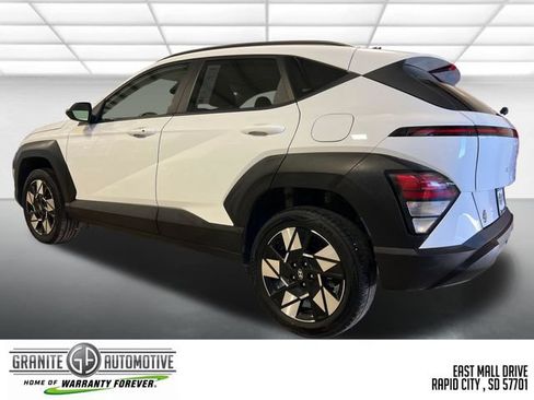 Used 2025 Hyundai Kona SEL AWD/4WD image 4