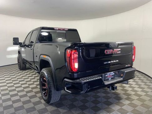 Used 2021 GMC Sierra 2500 AT4 w/ AT4 Premium Plus Package AWD/4WD image 9