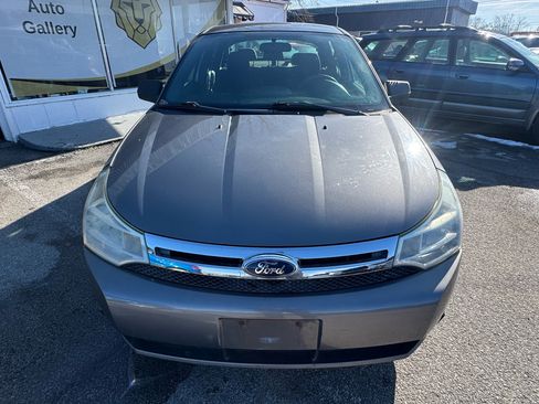 Used 2011 Ford Focus SE image 9