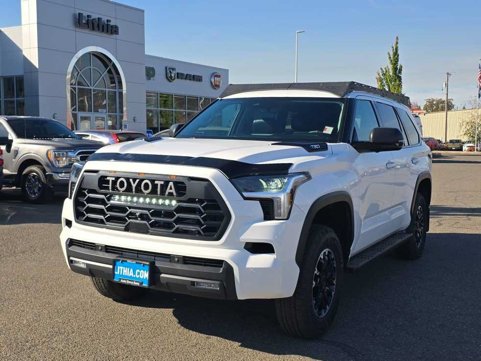 Used 2023 Toyota Sequoia Limited AWD/4WD image 1