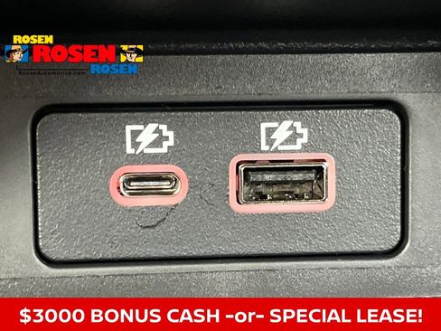 New 2025 Nissan Altima 2.5 SR w/ SR Premium Package image 32