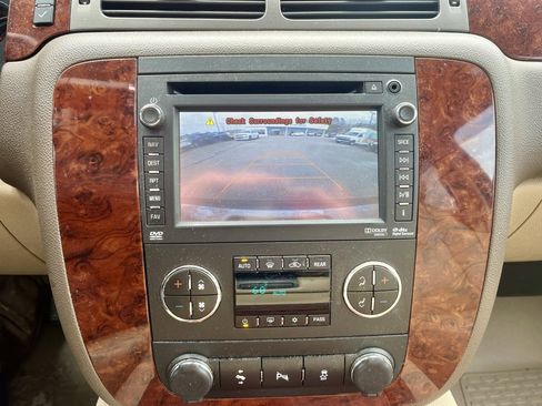 Used 2012 Chevrolet Tahoe LTZ image 13