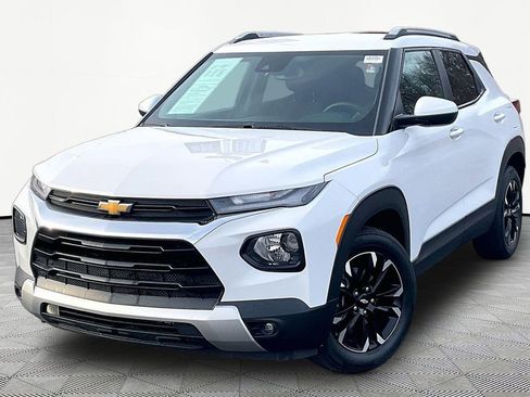Used 2023 Chevrolet TrailBlazer LT w/ Convenience Package image 1
