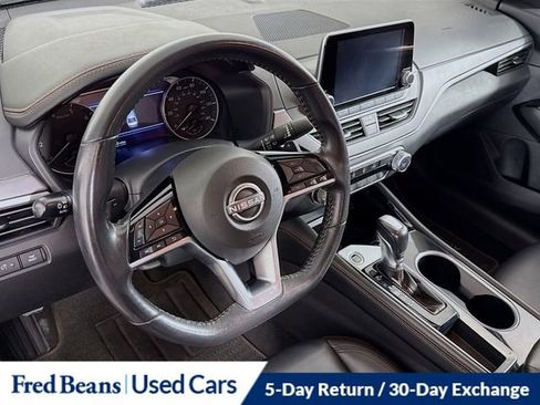 Used 2023 Nissan Altima 2.5 SR FWD image 41