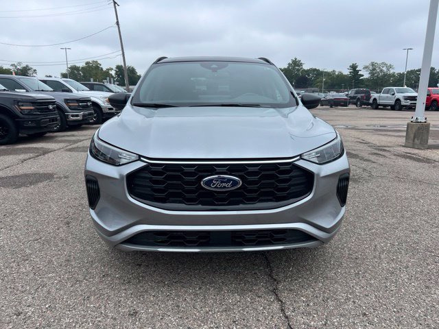 Certified 2024 Ford Escape ST-Line w/ Tech Pack #1 AWD/4WD image 2