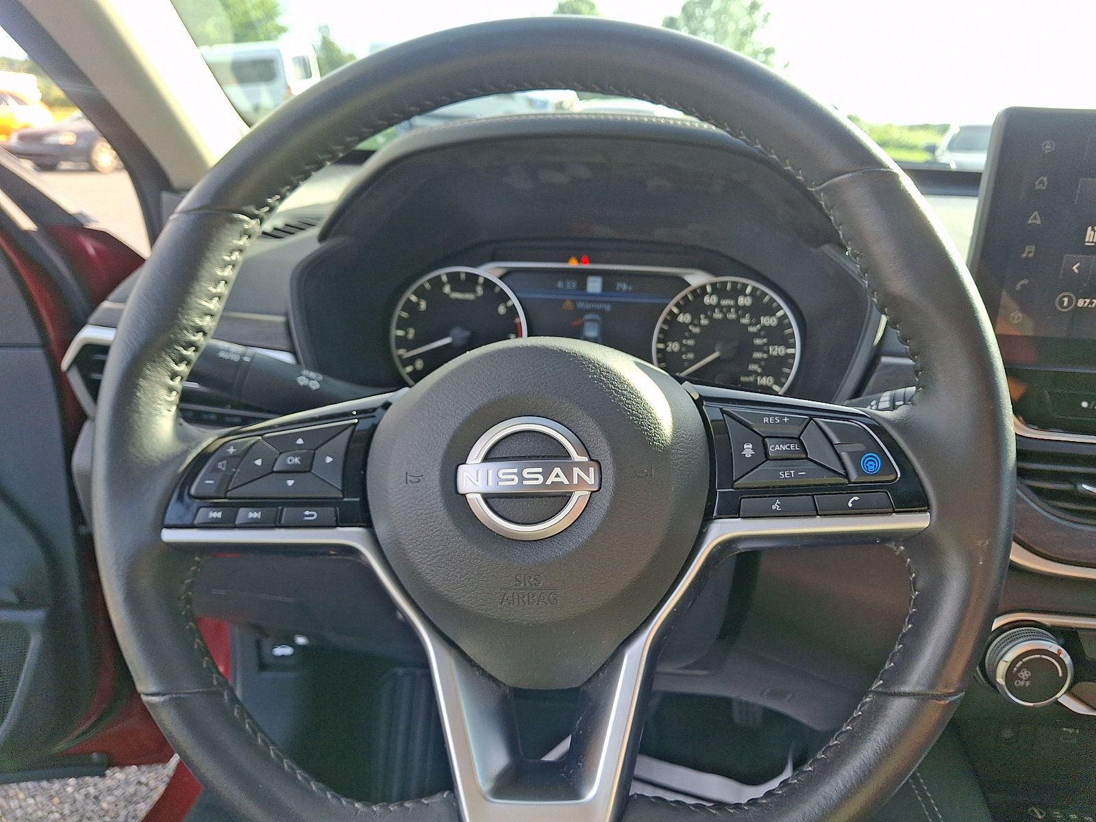 Used 2023 Nissan Altima 2.5 SV w/ SV Premium Package AWD/4WD image 18