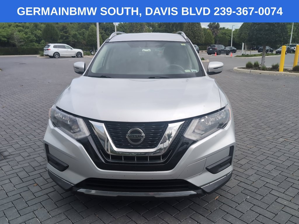 Used 2018 Nissan Rogue SV FWD image 3