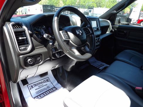 Used 2021 RAM 5500 Tradesman w/ Chrome Appearance Group image 16