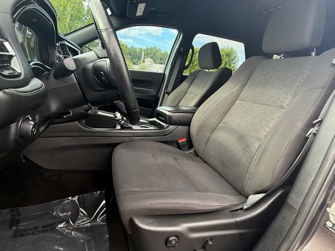 Used 2021 Dodge Durango SXT AWD/4WD image 11
