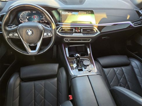 Used 2023 BMW X5 xDrive45e image 17