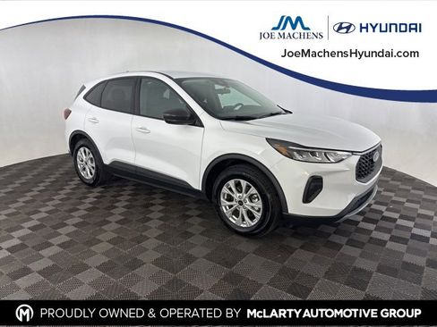 Used 2025 Ford Escape Active image 1