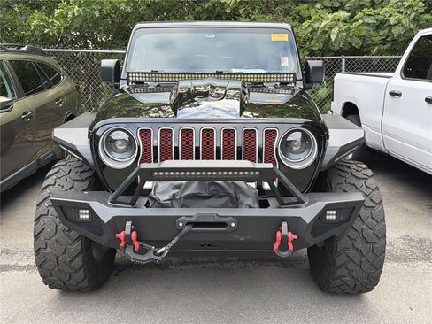Used 2021 Jeep Wrangler Unlimited Sahara AWD/4WD image 2