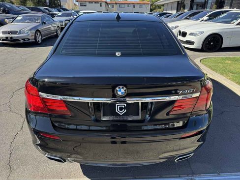 Used 2014 BMW 740i image 5