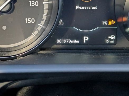 Used 2019 Land Rover Discovery SE image 21