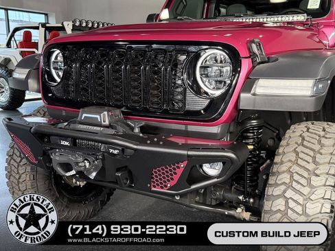 Used 2024 Jeep Wrangler Unlimited AWD/4WD image 5