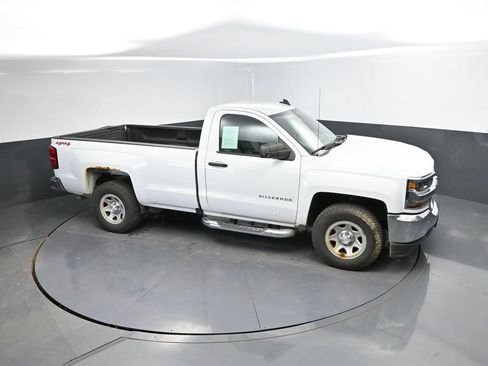 Used 2017 Chevrolet Silverado 1500 W/T w/ WT Convenience Package AWD/4WD image 11