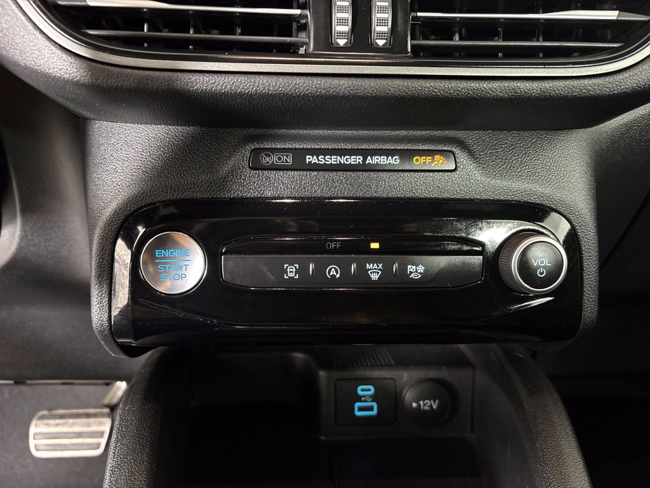 Used 2023 Ford Escape ST-Line w/ Tech Pack #1 FWD image 19