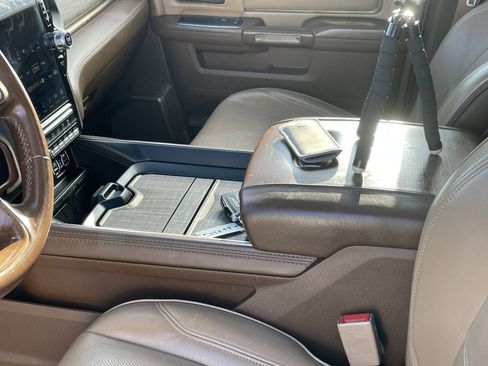 Used 2022 RAM 2500 Limited image 21