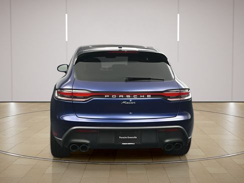 Certified 2023 Porsche Macan AWD/4WD image 25