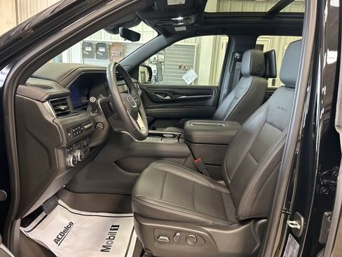 Used 2024 GMC Yukon Denali image 10