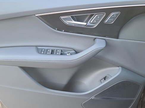 Used 2025 Audi Q7 3.0T Premium Plus w/ Premium Plus Package image 22