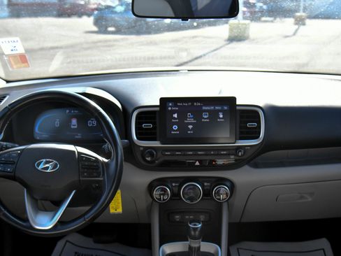 Used 2023 Hyundai Venue SEL w/ Cargo Package image 34