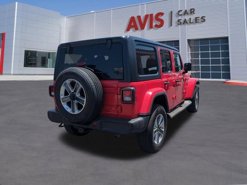 Used 2023 Jeep Wrangler Unlimited Sahara w/ Cold Weather Group AWD/4WD image 6