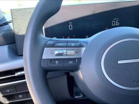 Used 2025 Hyundai Sonata SEL FWD image 24