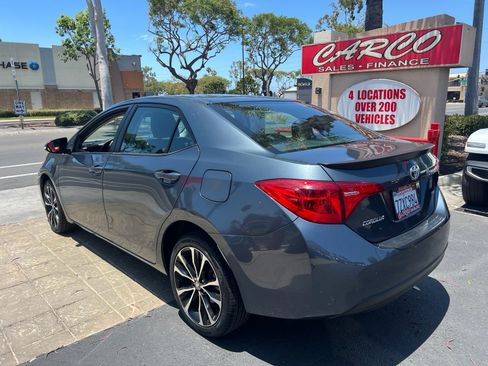 Used 2017 Toyota Corolla SE w/ Carpet Mat Package (TMS) FWD image 6