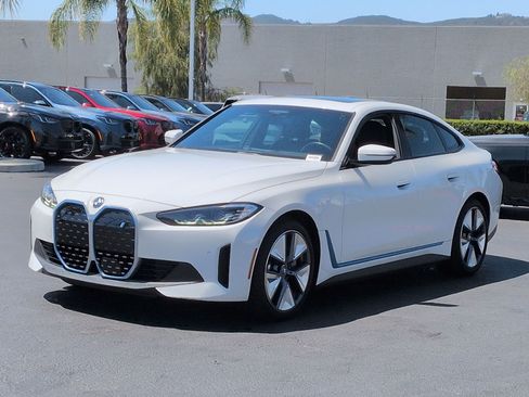 Used 2023 BMW i4 eDrive35 RWD image 5