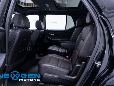 Used 2023 Chevrolet Traverse High Country image 43