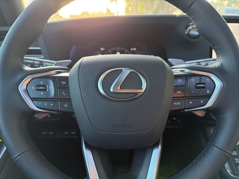 Used 2026 Lexus GX 550 AWD/4WD image 10