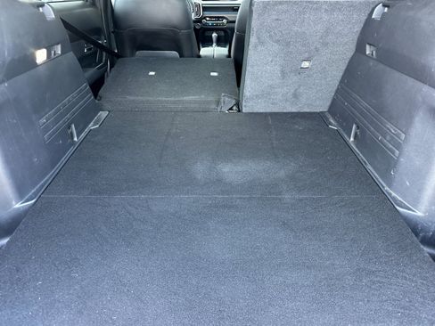 Used 2023 MAZDA CX-50 AWD 2.5 S w/ Premium Plus Pkg image 17