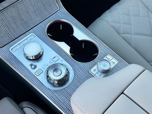 Certified 2025 Genesis GV80 3.5T Prestige image 15