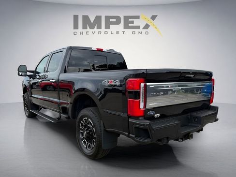 Used 2023 Ford F250 Platinum AWD/4WD image 3