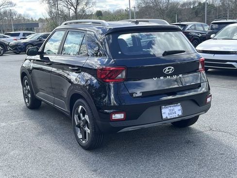 New 2026 Hyundai Venue SEL image 5