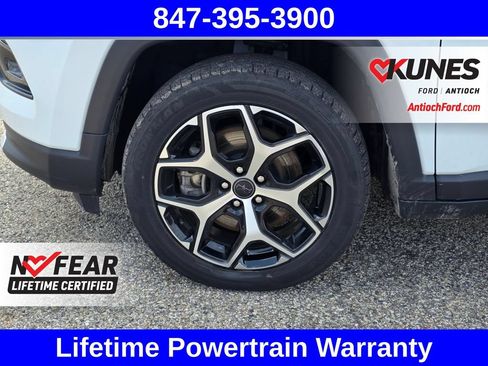 Used 2025 Jeep Compass Limited AWD/4WD image 17