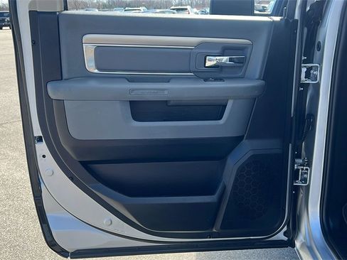 Used 2016 RAM 1500 Classic SLT image 30