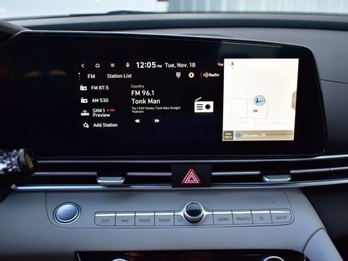 New 2026 Hyundai Elantra Limited FWD image 42