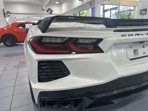 Used 2023 Chevrolet Corvette Stingray Premium Conv w/ Z51 Performance Package RWD image 29