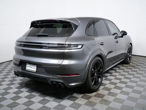 Certified 2025 Porsche Cayenne GTS image 27