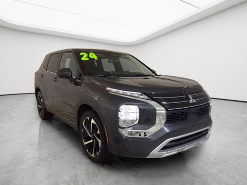 Used 2024 Mitsubishi Outlander SE AWD/4WD image 1