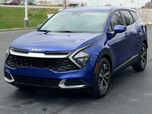 Used 2023 Kia Sportage EX image 1