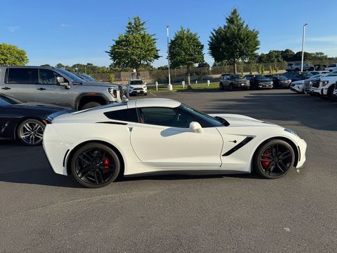Used 2019 Chevrolet Corvette Stingray Coupe w/ Battery Protection Package RWD image 3