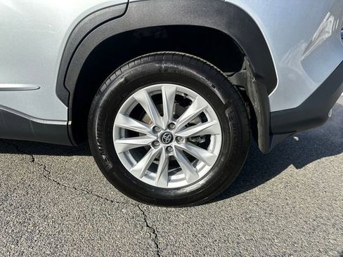 Certified 2024 Toyota Corolla Cross LE w/ Moonroof Package image 15