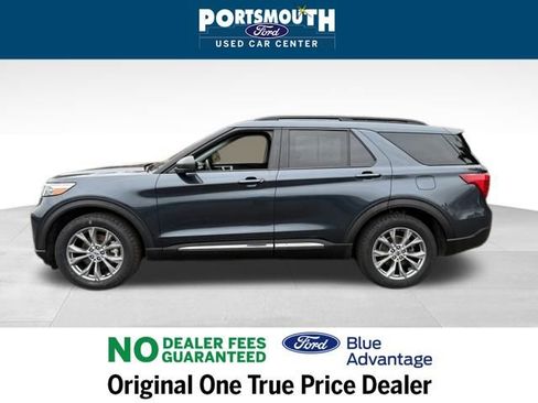Certified 2022 Ford Explorer XLT w/ Equipment Group 202A image 2
