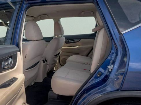 Used 2017 Nissan Rogue S image 29