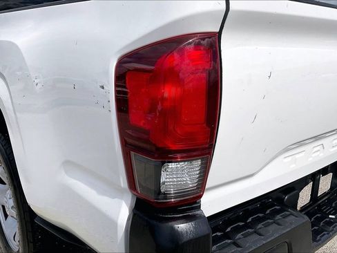 Used 2021 Toyota Tacoma SR RWD image 18