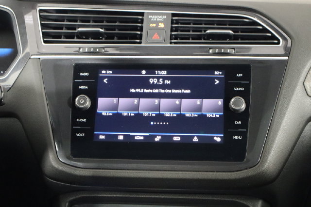 Used 2024 Volkswagen Tiguan SE R-Line AWD/4WD image 28