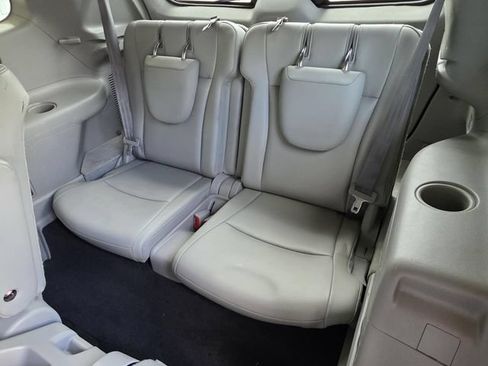 Used 2012 Toyota Highlander SE w/ Tow Pkg FWD image 15